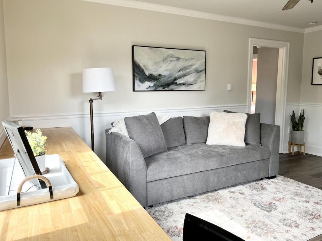 Modern 2 Bedroom Farmhouse Cottage With Hot Tub In 스노호미시 외부 사진